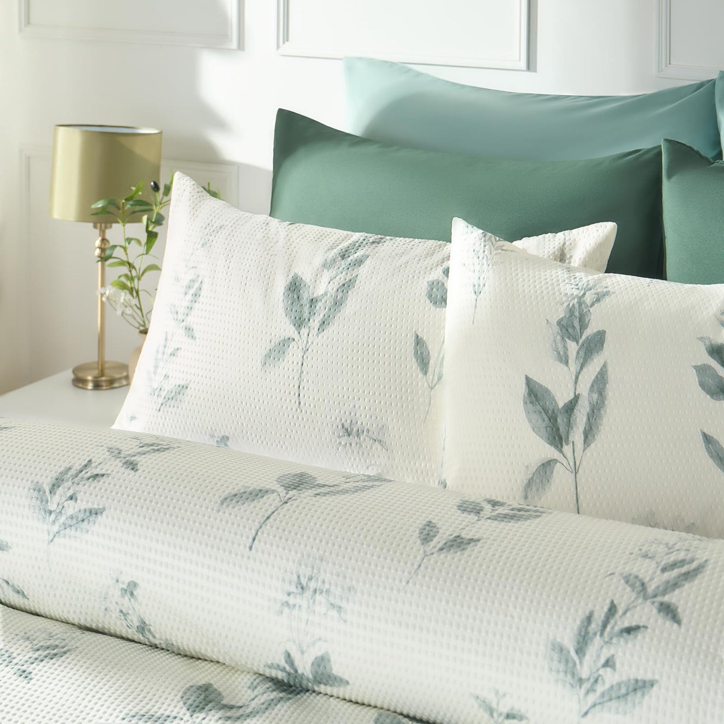 OHS Botanics Embossed Bedding Set Microfibre Duvet Cover with Pillowcase