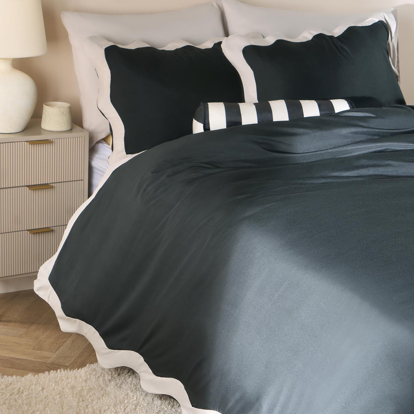 OHS Wavy Edge Bedding Set Microfibre Contrast Duvet Cover with Pillowcase