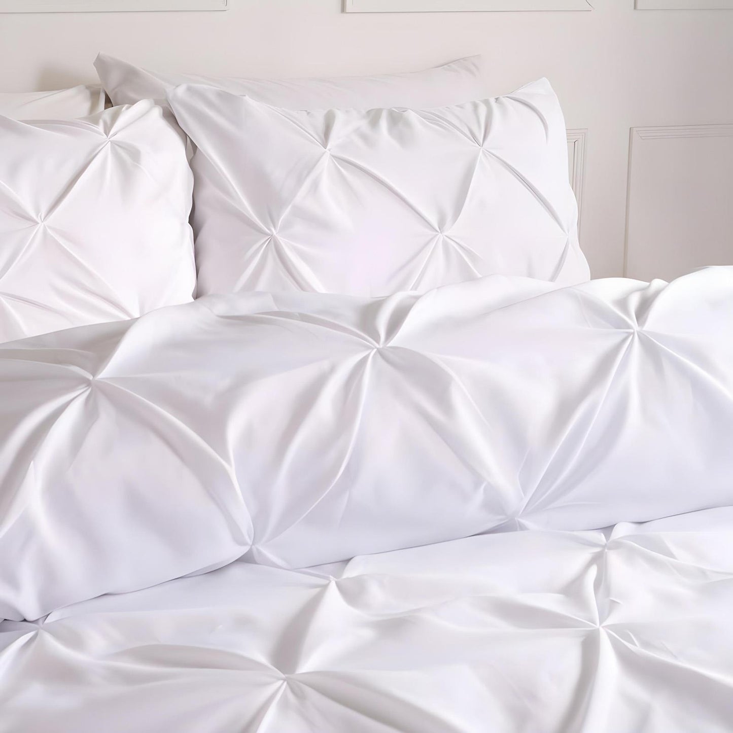 OHS Microfibre Pintuck Bedding Pinch Pleat Duvet Cover Set with Pillowcase