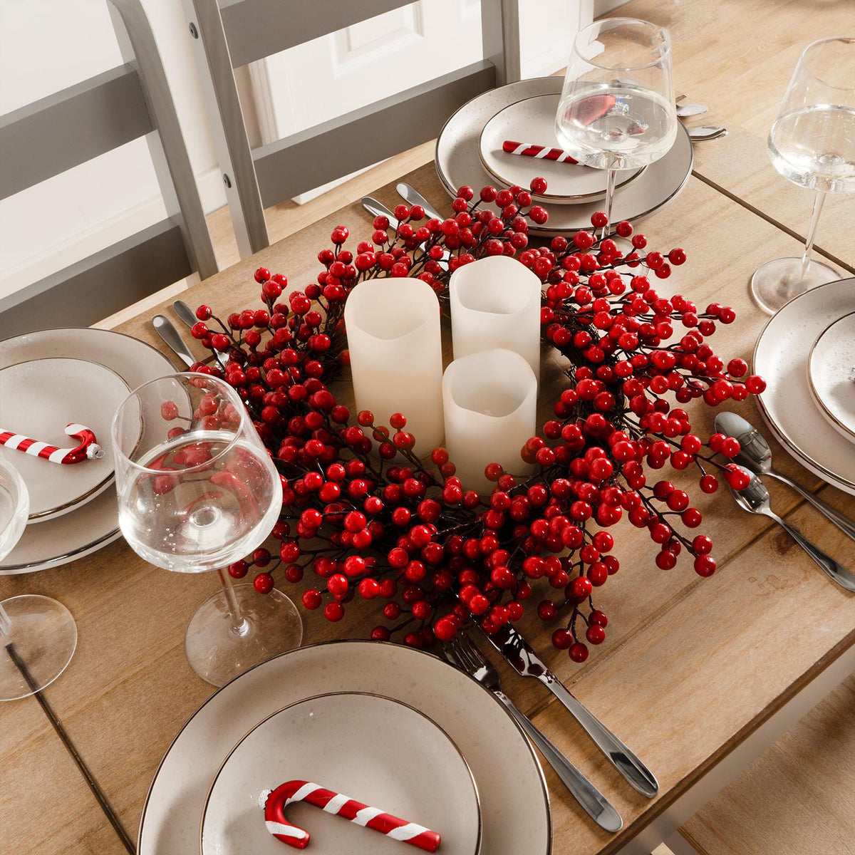 OHS Artificial Xmas Wreath Door Wall Home Party Table Decor Winter Spring