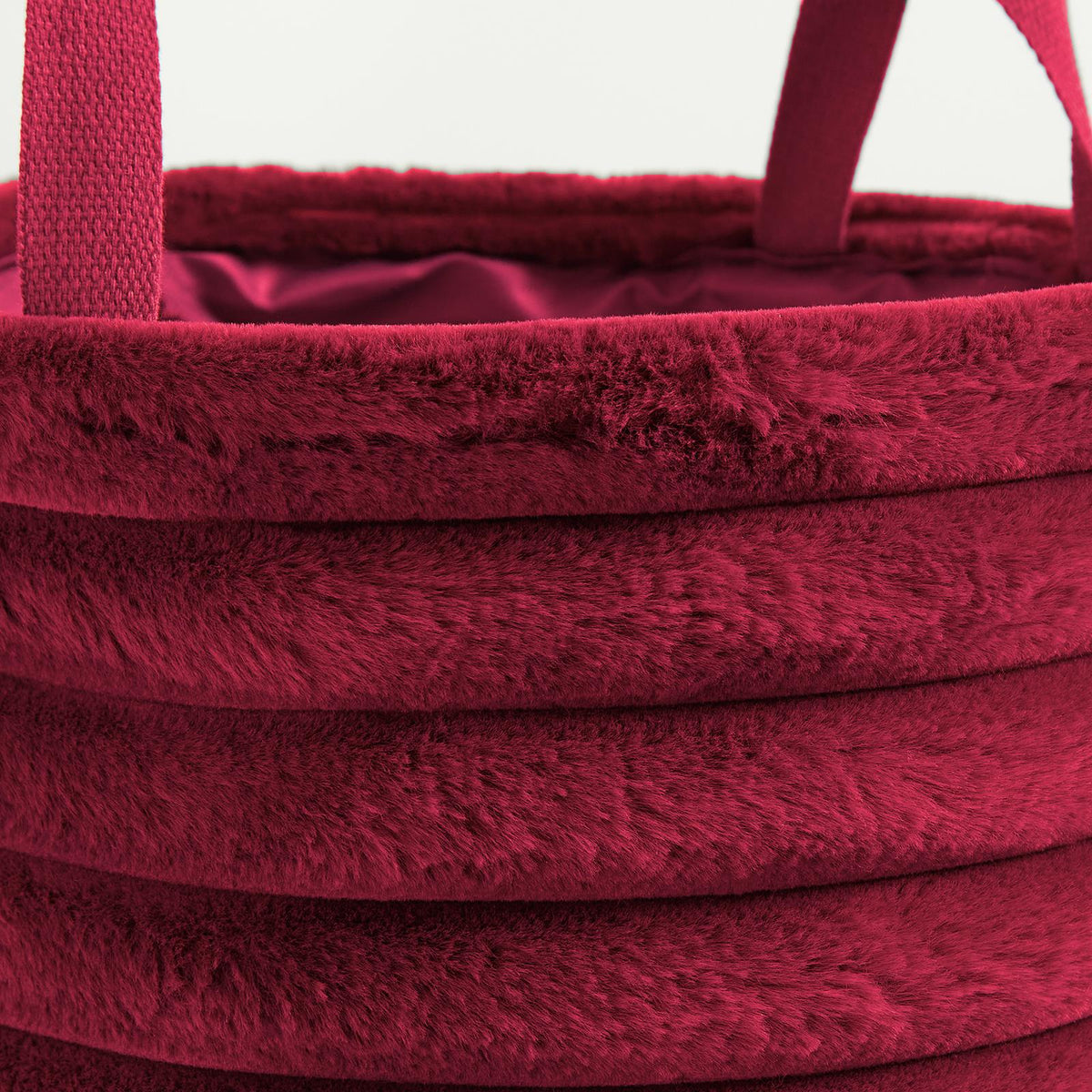 OHS Ribbed Storage Basket with Handles Faux Fur Compact Bucket Organiser