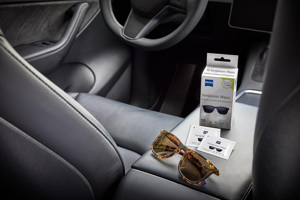 ZEISS Sunglasses Wipes, Removes Fingerprints, Suncream, Dirt, Dust & Oil. Individually Packed Pre-Moistened Wipes Perfect to use at Home or On-The-Go. Fast-Drying and Portable. 8 Packs x 10 Wipes