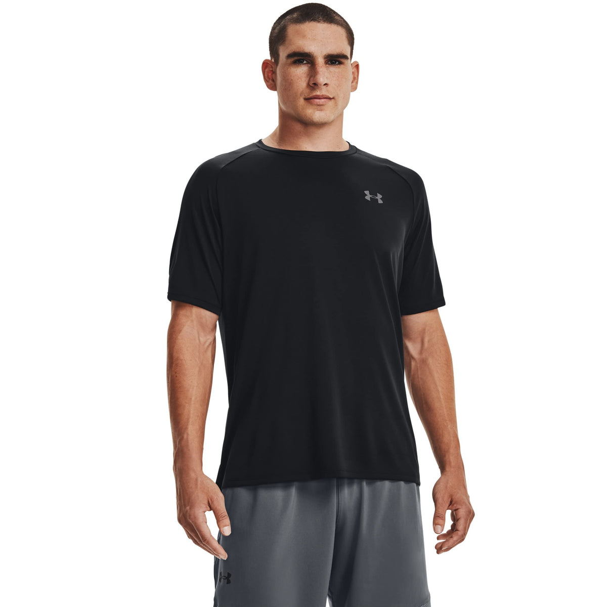 Under Armour Men Tech 2. Shortsleeve, Light and Breathable Sports T-Shirt, Gym Clothes, Wicks Away Sweat & Dries Very Fast