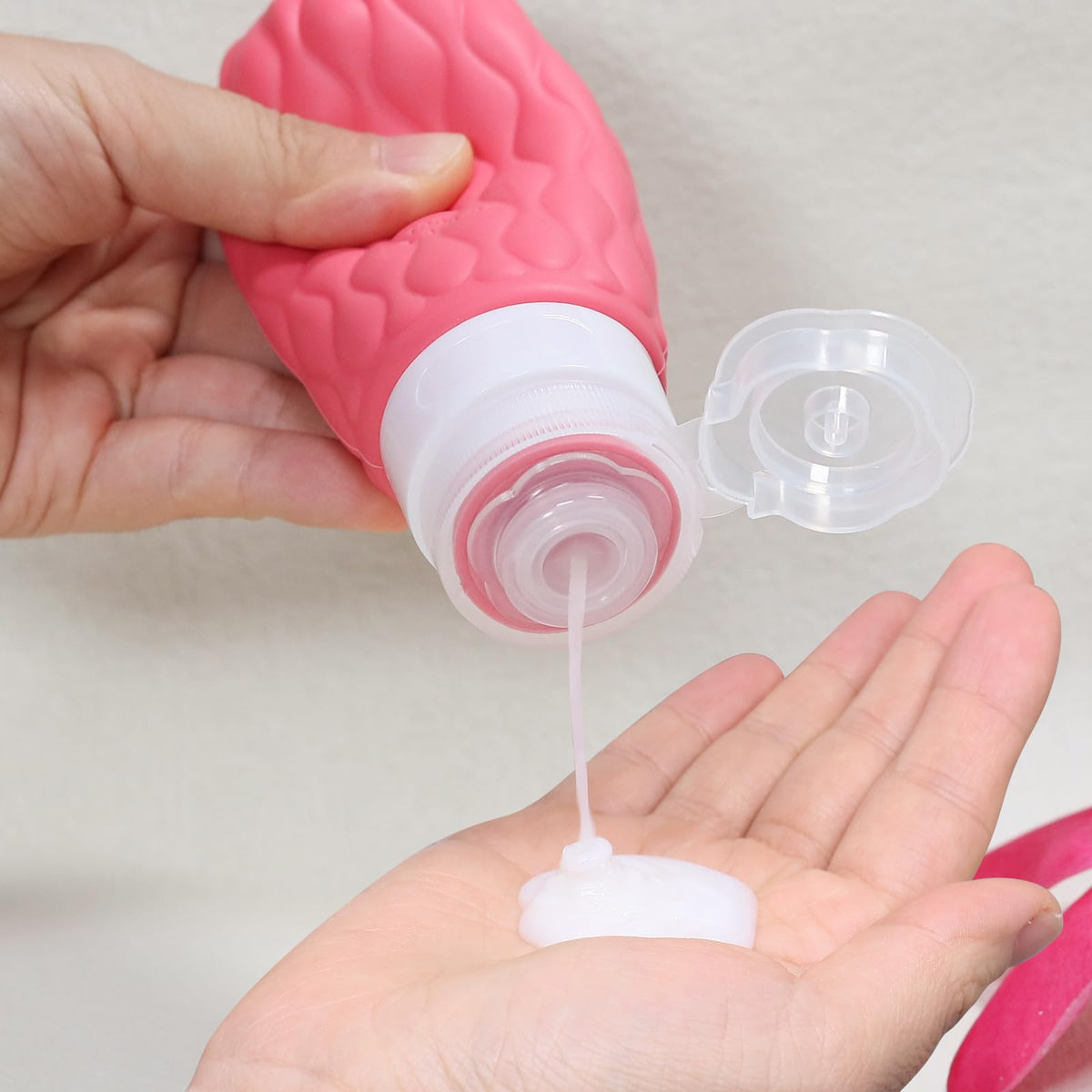 100ml Silicone Travel Bottles for Toiletries for Shampoo and Conditioner