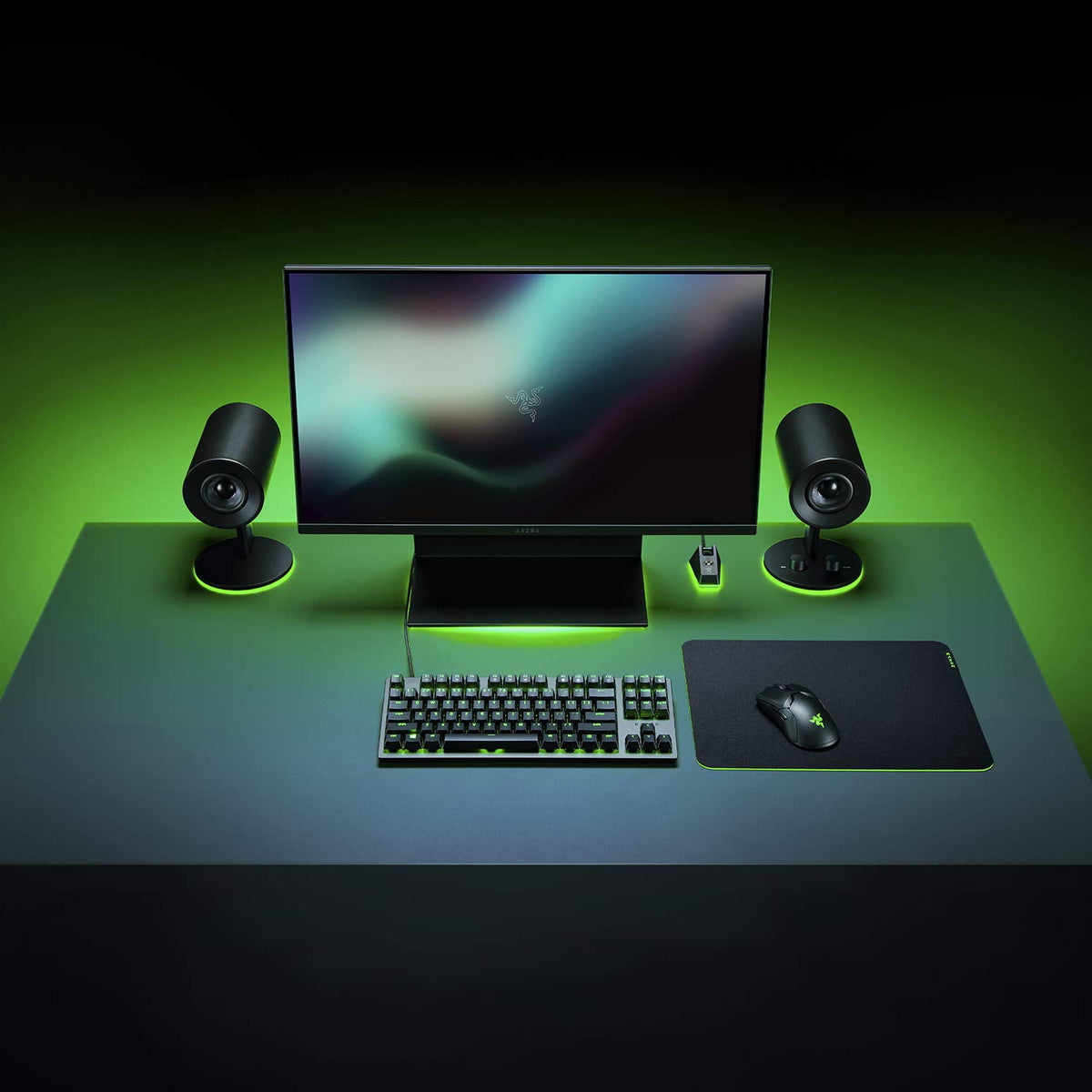 Razer Gigantus V2 Large - Soft Large Gaming Mouse Mat for Speed and Control (Non-Slip Rubber, Textured Micro-Weave Cloth, 45 x 40 x 0.3cm) Black
