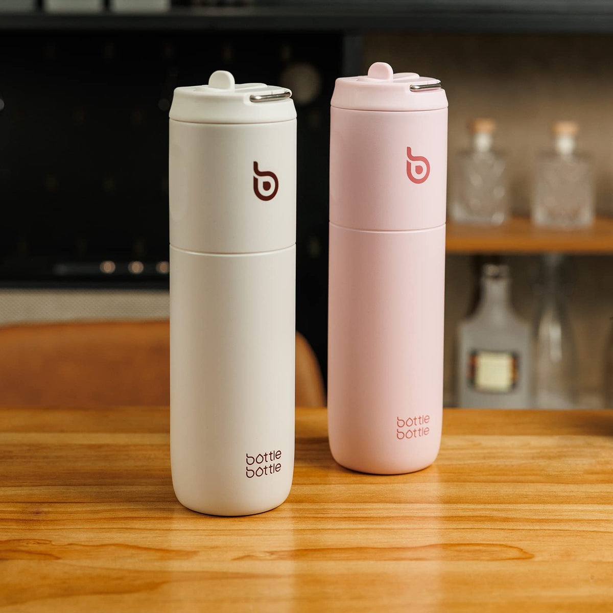 Bottle Bottle Stainless Steel Water Bottle 700ml with Straw and Lid Sports Insulated Metal Water Bottles with Handle(Black)