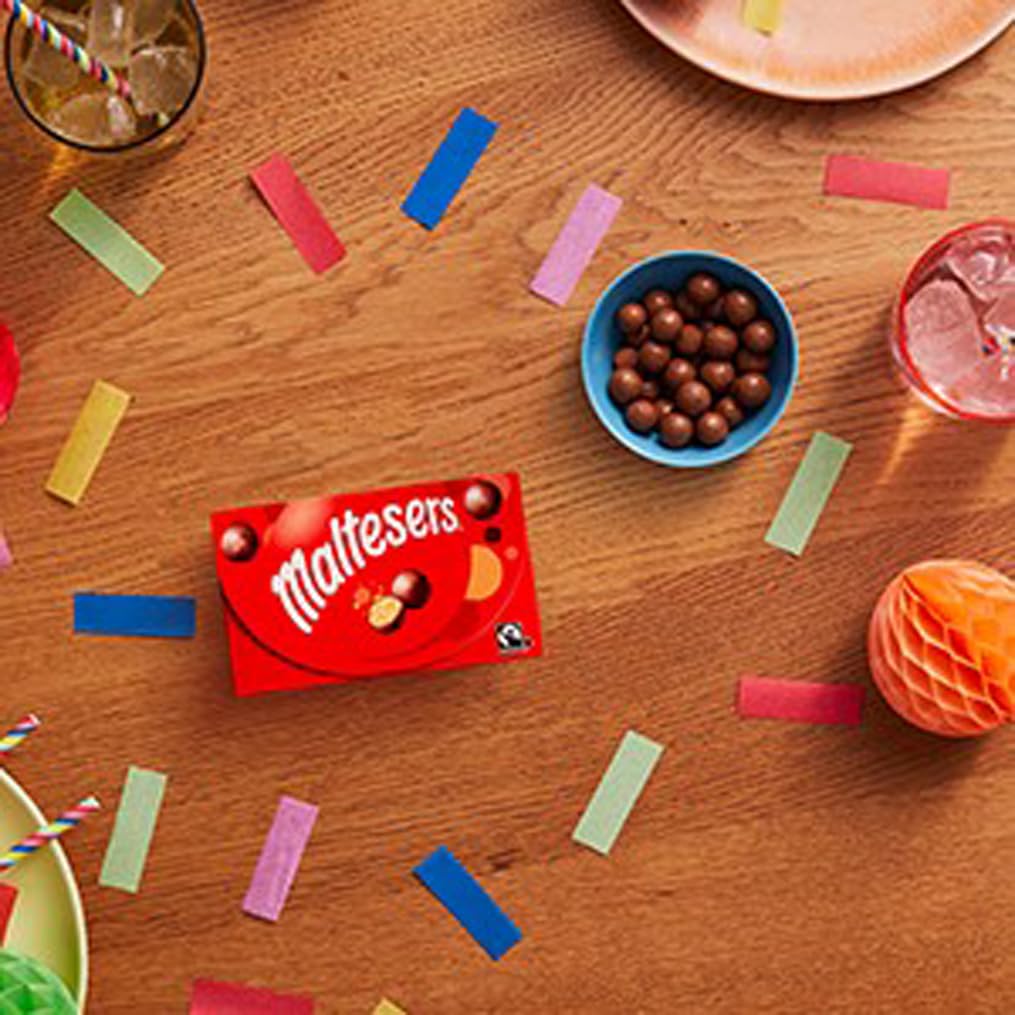Maltesers Chocolate Sharing Pouch, 166 g