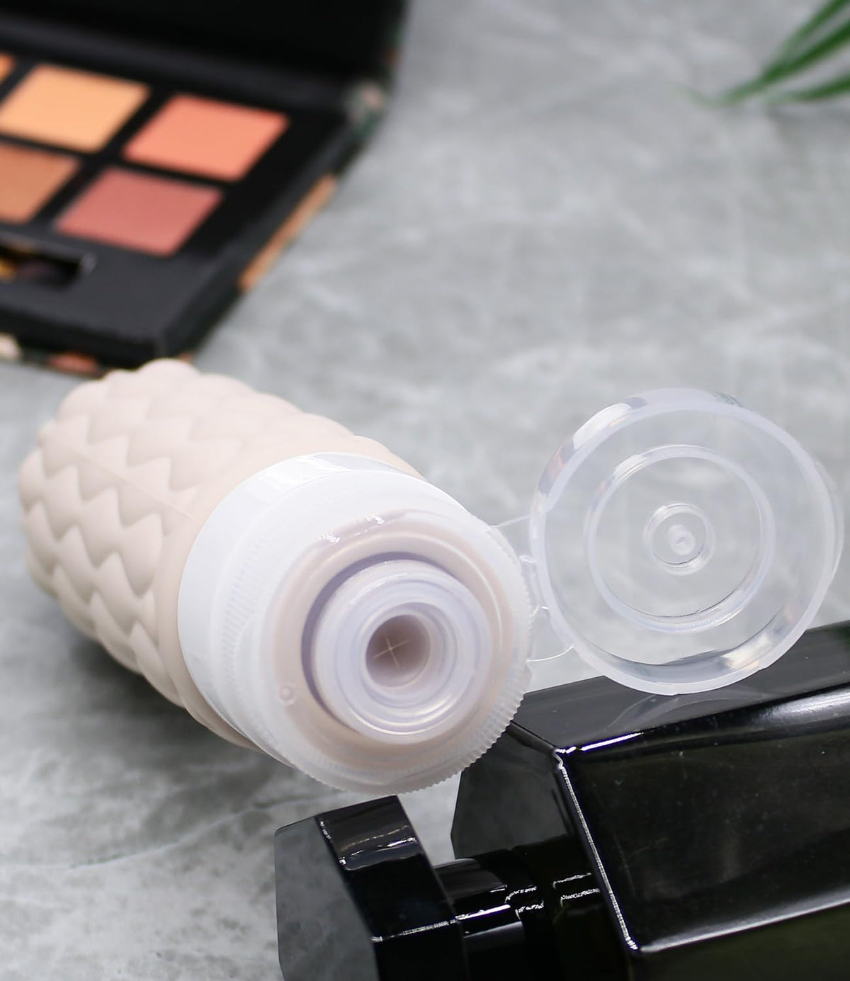 100ml Silicone Travel Bottles for Toiletries for Shampoo and Conditioner