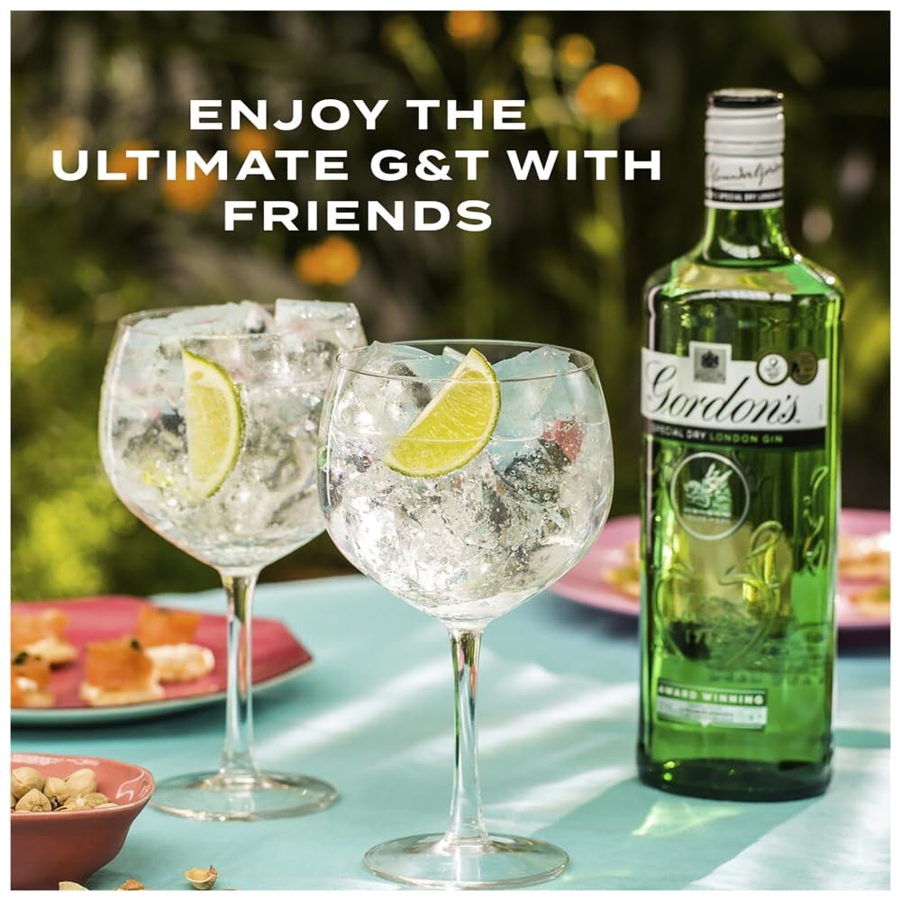 Gordon's Tropical Passionfruit Distilled Gin | 37.5% vol | 70cl | Tropical Passionfruit Flavours with Juniper Notes & Gin Botanicals | Enjoy in a Glass with Tonic