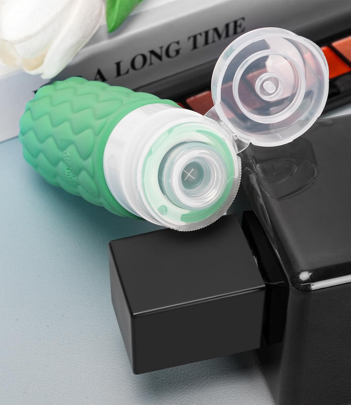 100ml Silicone Travel Bottles for Toiletries for Shampoo and Conditioner