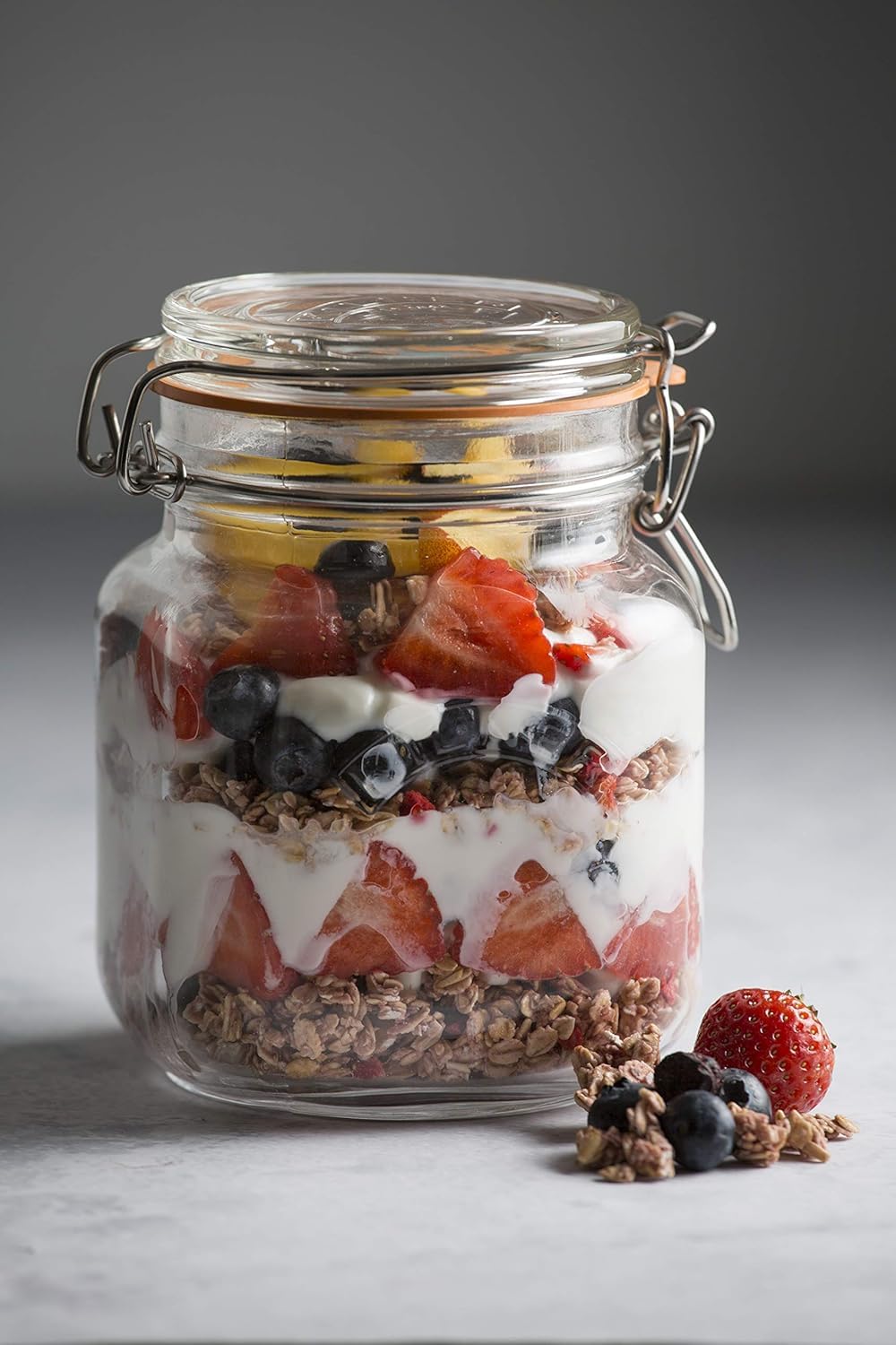 Kilner Square Clip Top Jar 250ml (0.25L) Airtight Glass Jar for Storing Herbs Spices Dried Fruits Nuts and Seeds