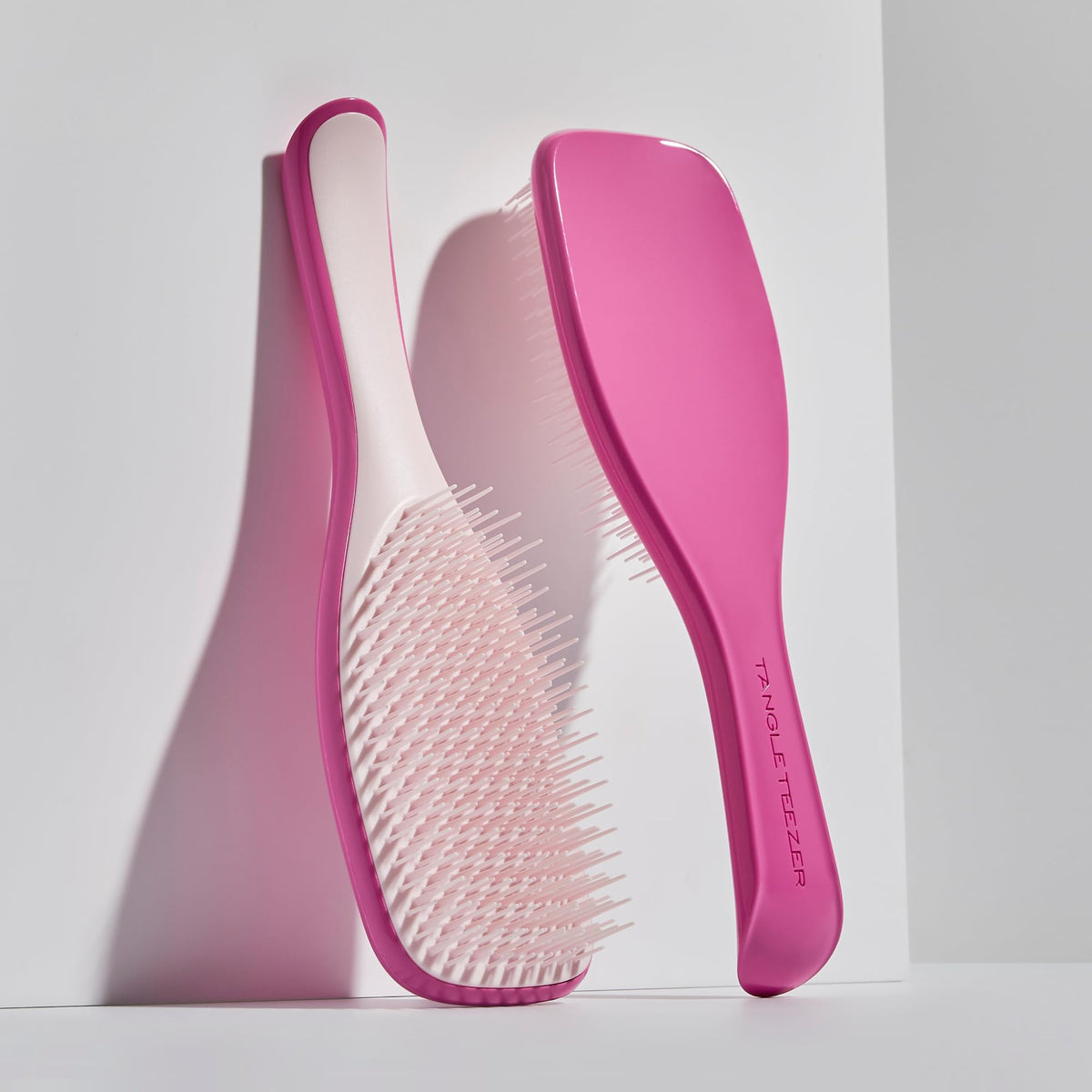 Tangle Teezer The Ultimate Detangler Straight to Curly Hairbrush