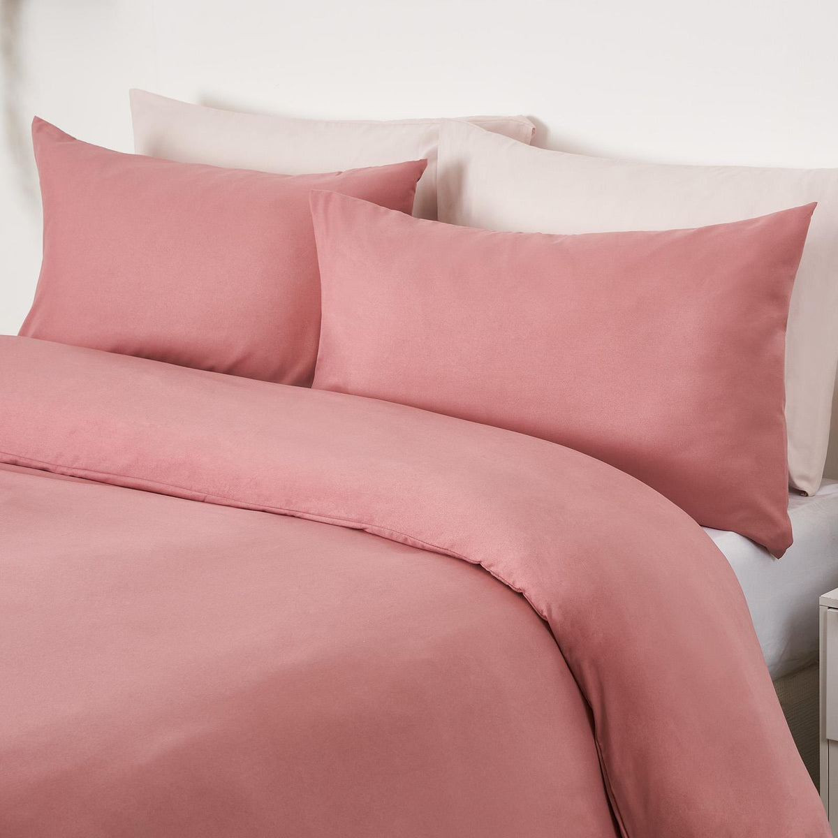 OHS Microfibre Housewife Pillowcases Set 2 Pack Wrinkle Resistant Pillow Covers