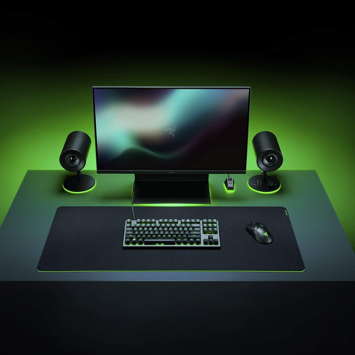 Razer Gigantus V2 Large - Soft Large Gaming Mouse Mat for Speed and Control (Non-Slip Rubber, Textured Micro-Weave Cloth, 45 x 40 x 0.3cm) Black