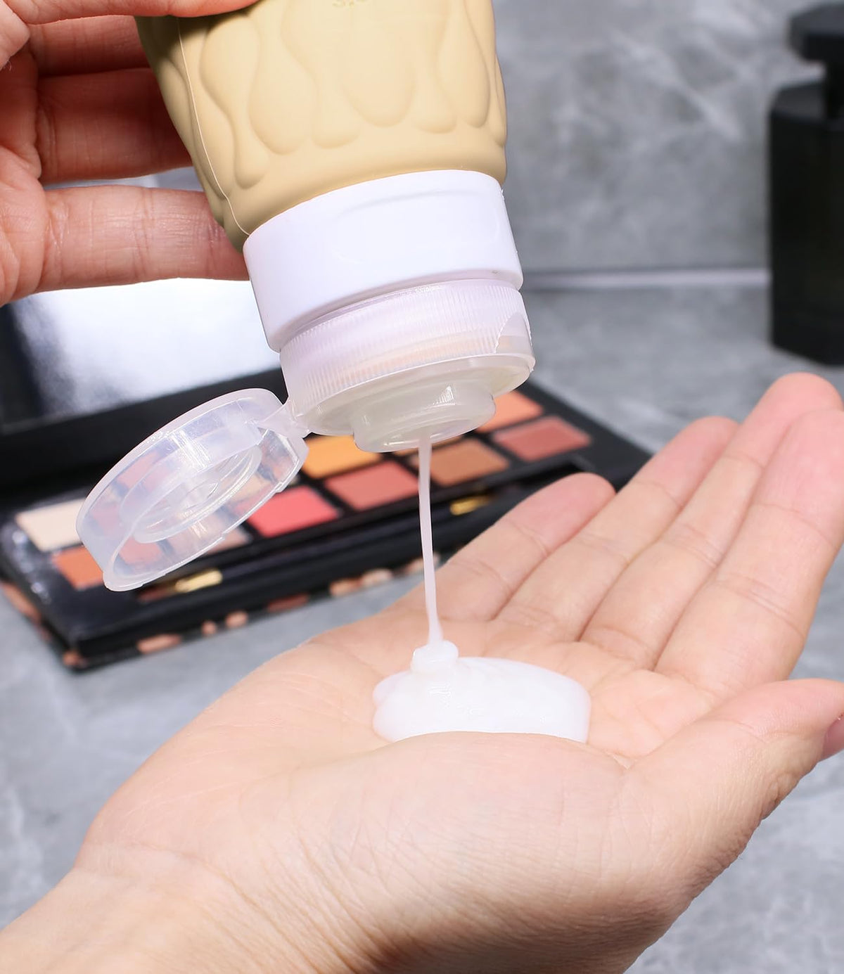 100ml Silicone Travel Bottles for Toiletries for Shampoo and Conditioner