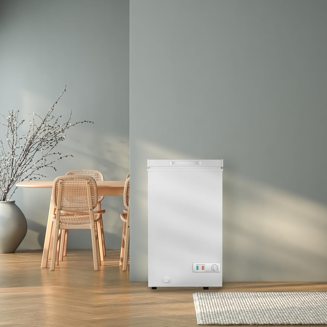 SIA Chest Freezer 80L, Removable Wire Basket, Freestanding, White, CHF100W