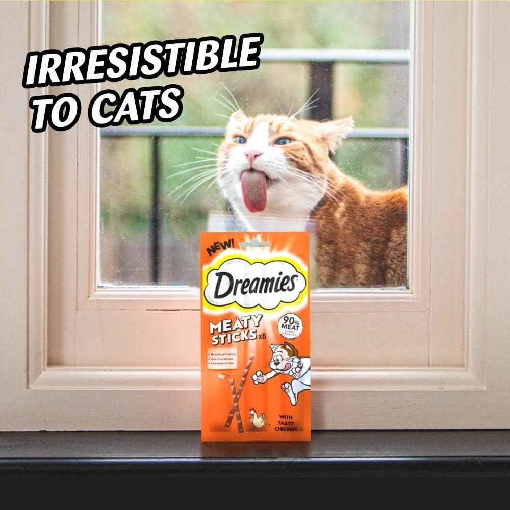Dreamies Meaty Sticks 84-Piece, Cat Treats Tasty Snacks with Delicious Salmon, Pack of 14 x (30 g)