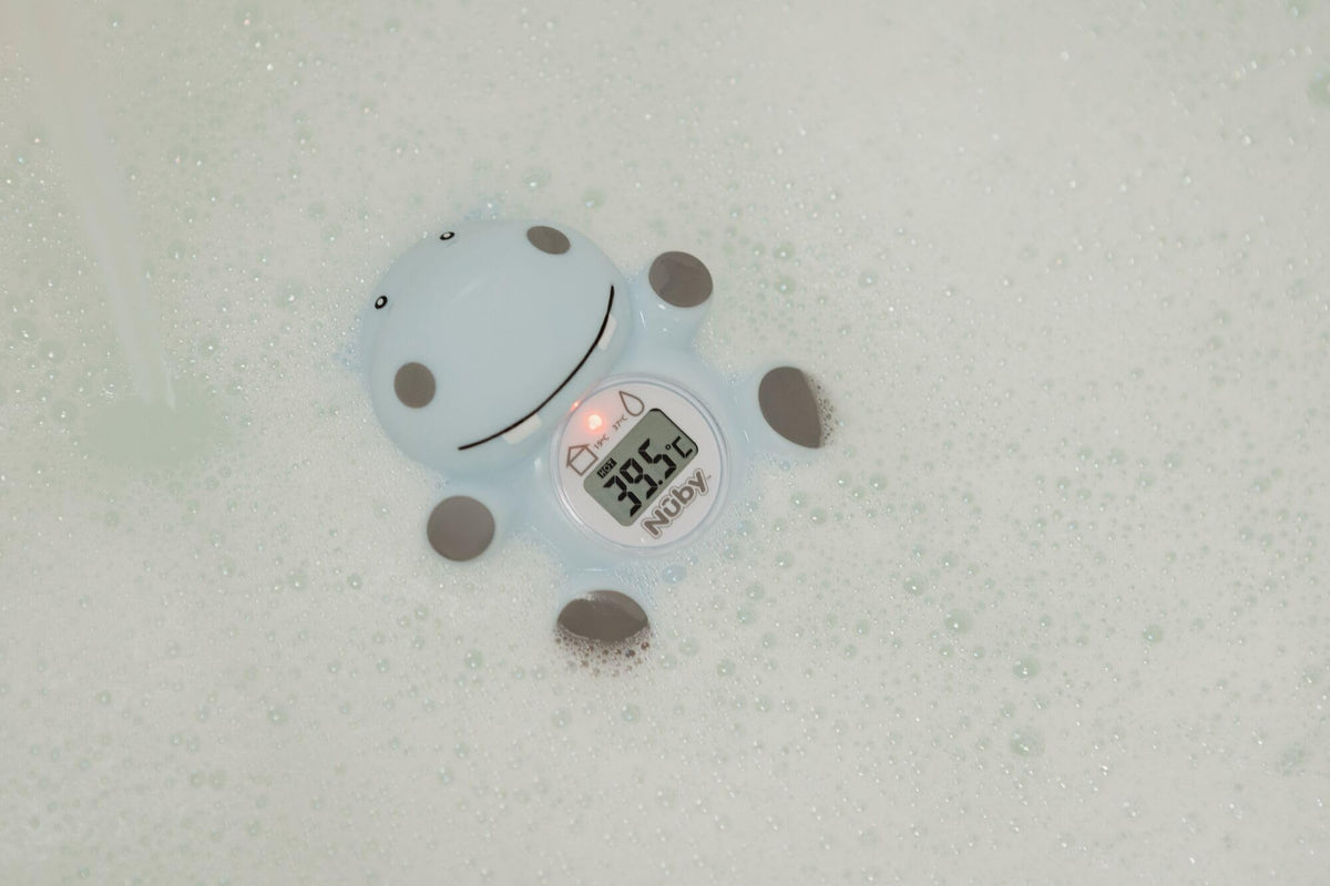 Nuby Penguin Baby Bath Thermometer - Digital Thermometer with Easy to Read Screen | BPA Free | Suitable from Birth (Grey)