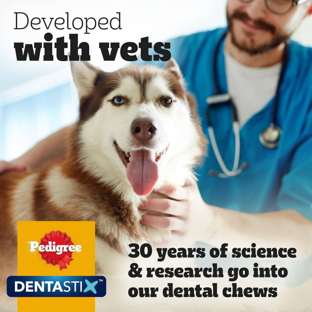 Pedigree DentaStix, Functional Snacks, Daily Dental Chews for Small Dogs (5 -10 kg), Megapack of 16 x 7 (112 Sticks)