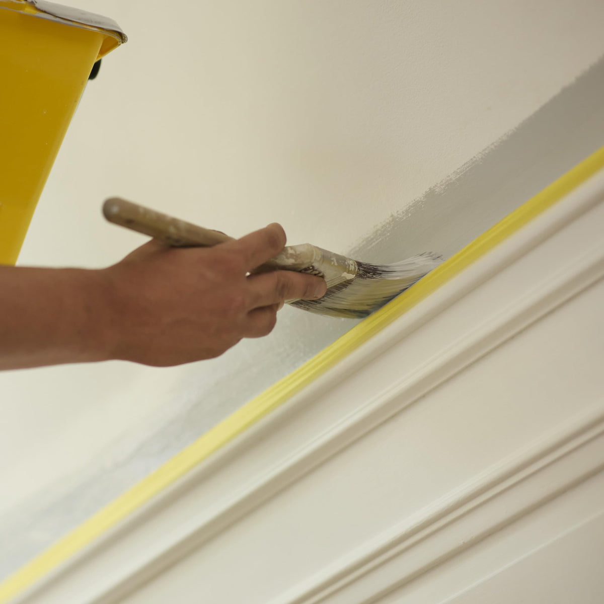Frog Tape Yellow Delicate Surface Painters Masking Tape 24mm x 55m. Indoor painting and decorating for sharp lines and no paint bleed