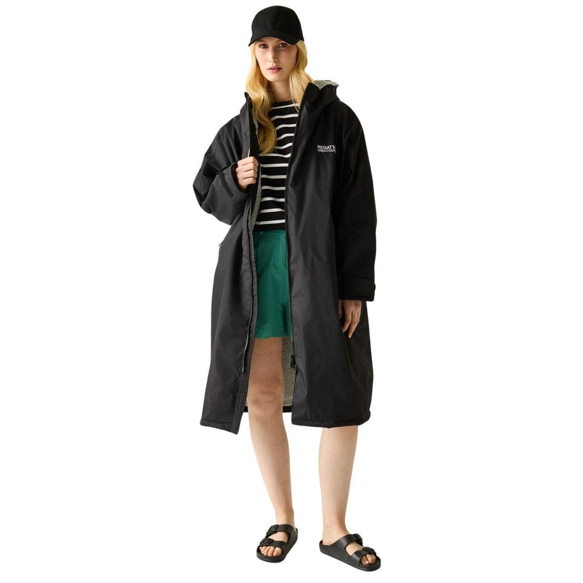 Regatta Adult Waterproof Changing Robe