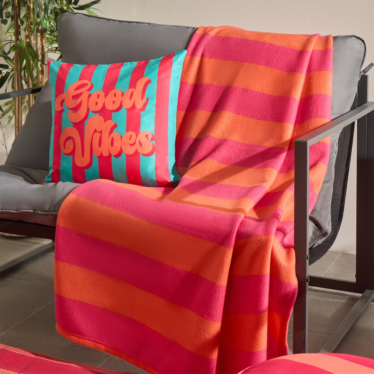 OHS Stripes Print Throw Soft Blanket Polar Fleece Lightweight Bedspread
