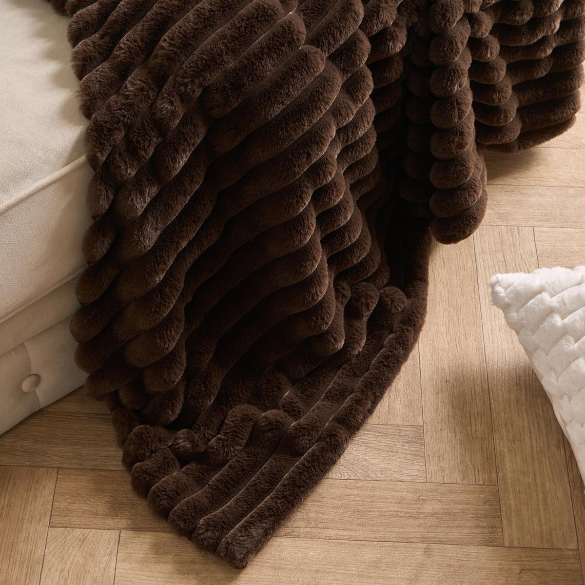 OHS Faux Fur Ribbed Fleece Throw Over Bed Blanket Warm Supersoft