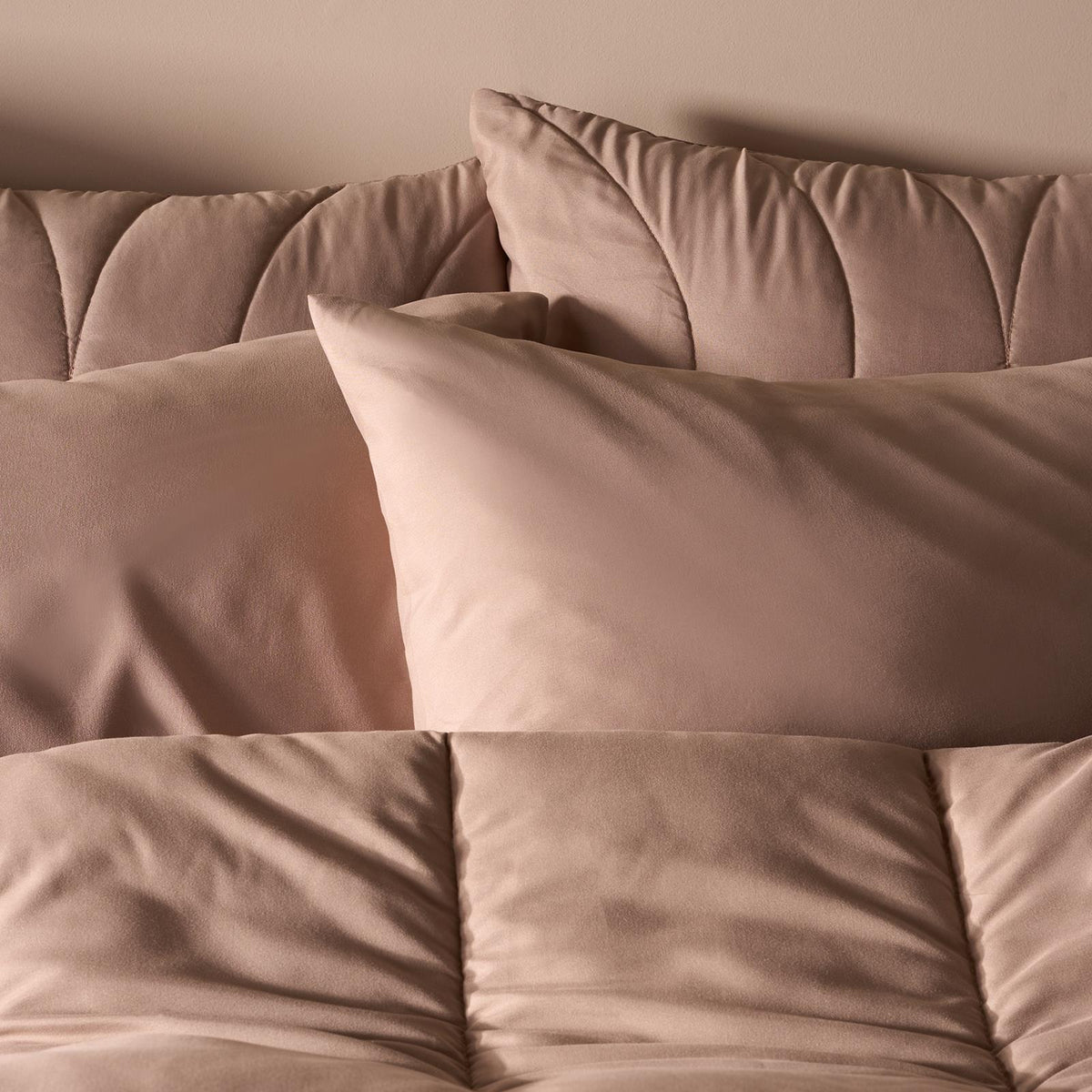 OHS Coverless Duvet & Pillowcase 10.5 Tog Bedding Set Easy Care Reversible