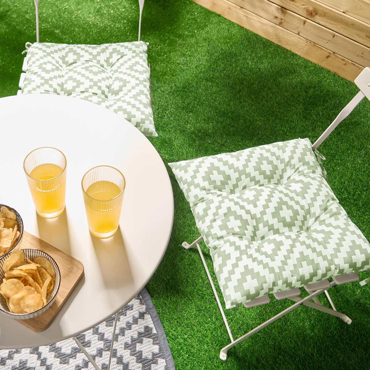 OHS Seat Pads 2 Water Resistant Outdoor Cushions Garden Chair Covers Ties