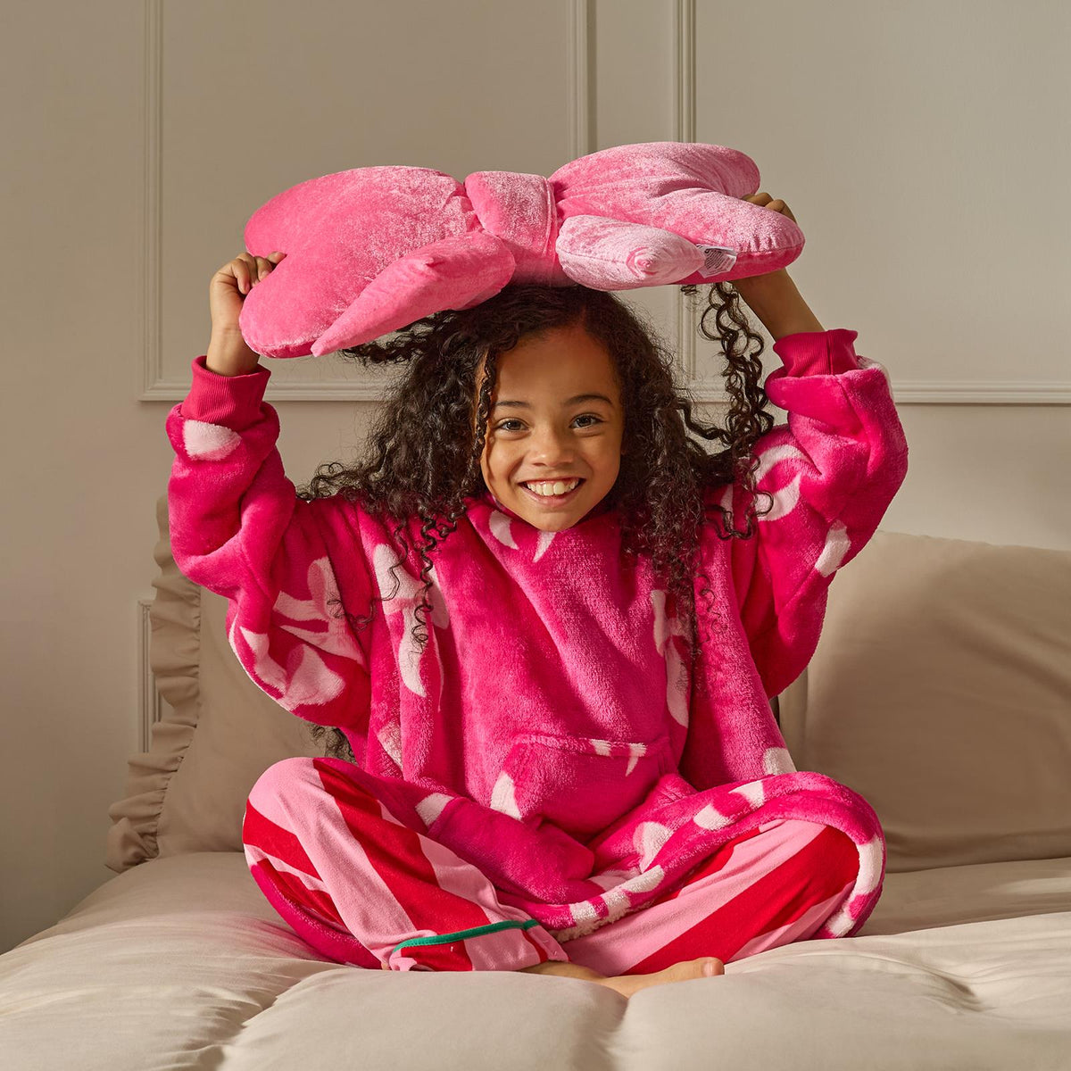 OHS Bows Print Hooded Blanket Adult Kids Sherpa Lined Winter Family Hoodie