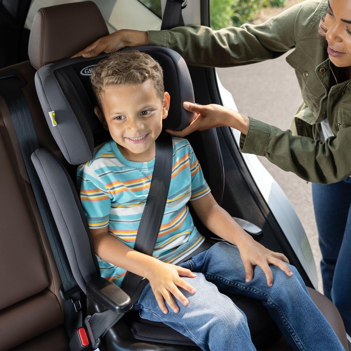 Graco Junior Maxi i-Size R129 Highback Booster car seat with cupholders, Suitable from 100-150cm (approx. 3.5 to 12 years), Midnight fashion