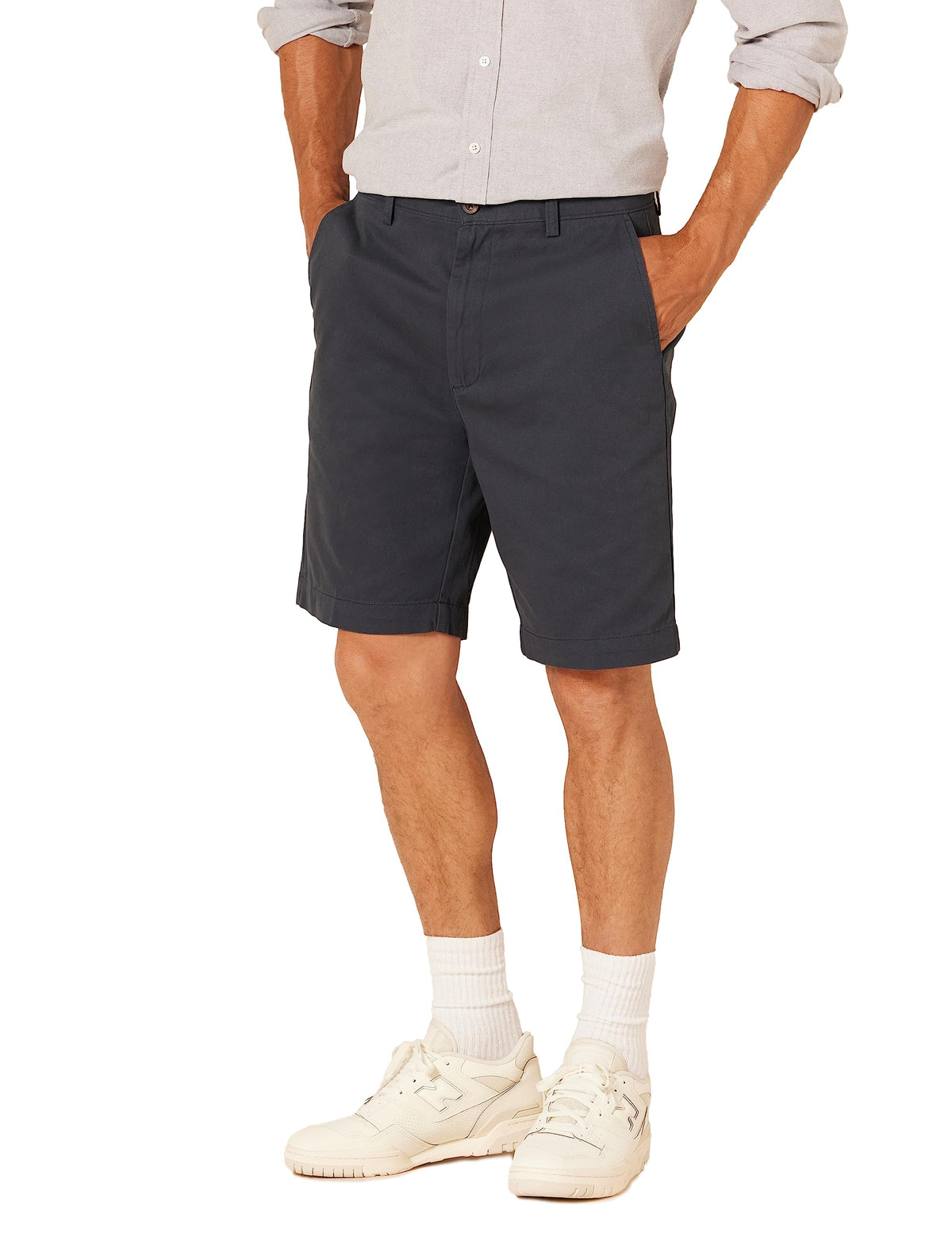 Amazon Essentials Men's Classic Fit 9" (23cm) Chino Shorts with Pockets