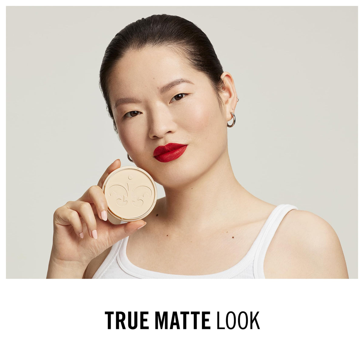 RIMMEL LONDON - Stay Matte Pressed Powder - Lightweight, Oil Absorbing, Smooth Non-Powdery Texture, Lasting Up To 5hrs - For All Skin Types - Dermatologically Tested - Transparent - 14g