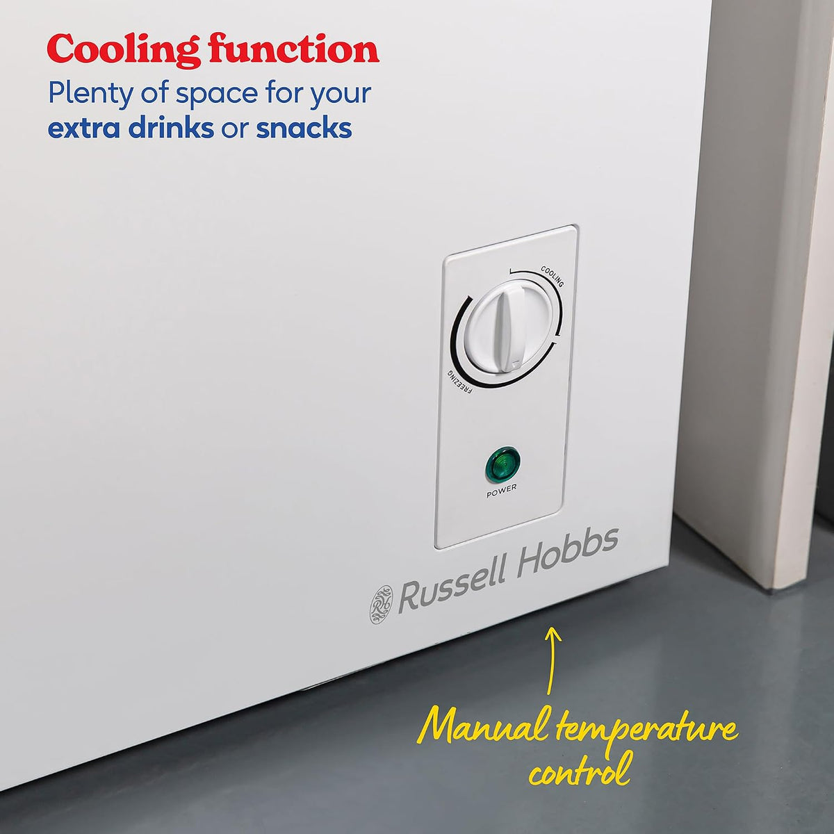 Russell Hobbs White Chest Freezer 143L Freestanding, Adjustable Thermostat, Chill or Freeze Function, 4 Star Freezer Rating & Suitable for Outbuildings & Garages RH142CF0E1W