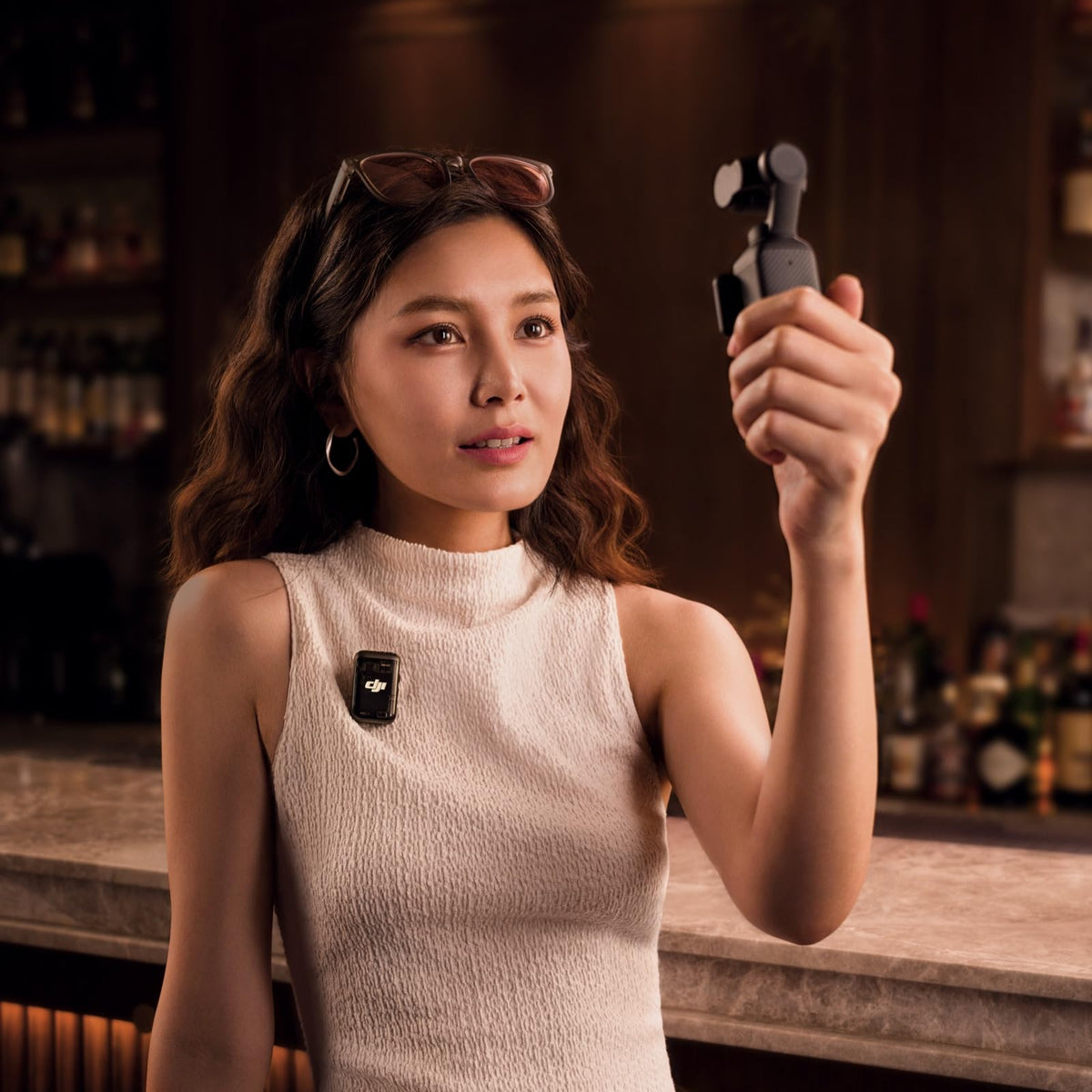 DJI Osmo Pocket 3 Creator Combo, Vlogging Camera With 1'' CMOS & 4K/120fps
