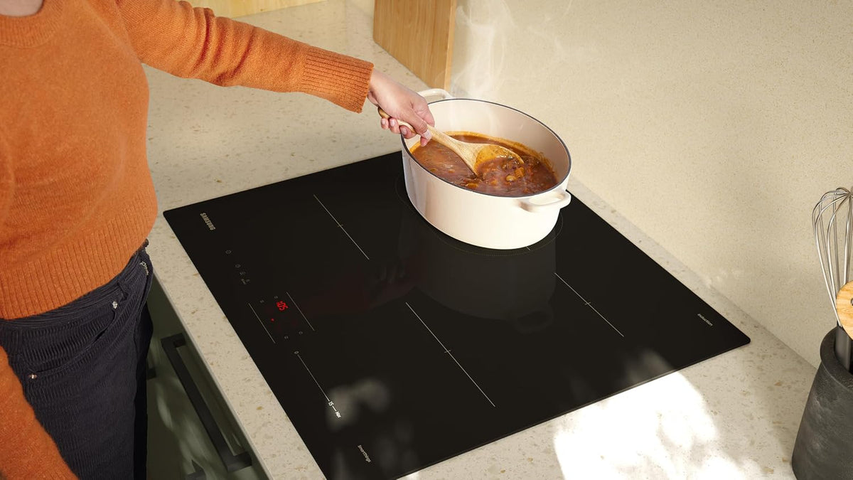 Samsung Ceramic Hob with 4 Cooking Zones, With Touch Control, Colour: Black, Material: Glass, C61R2AEE