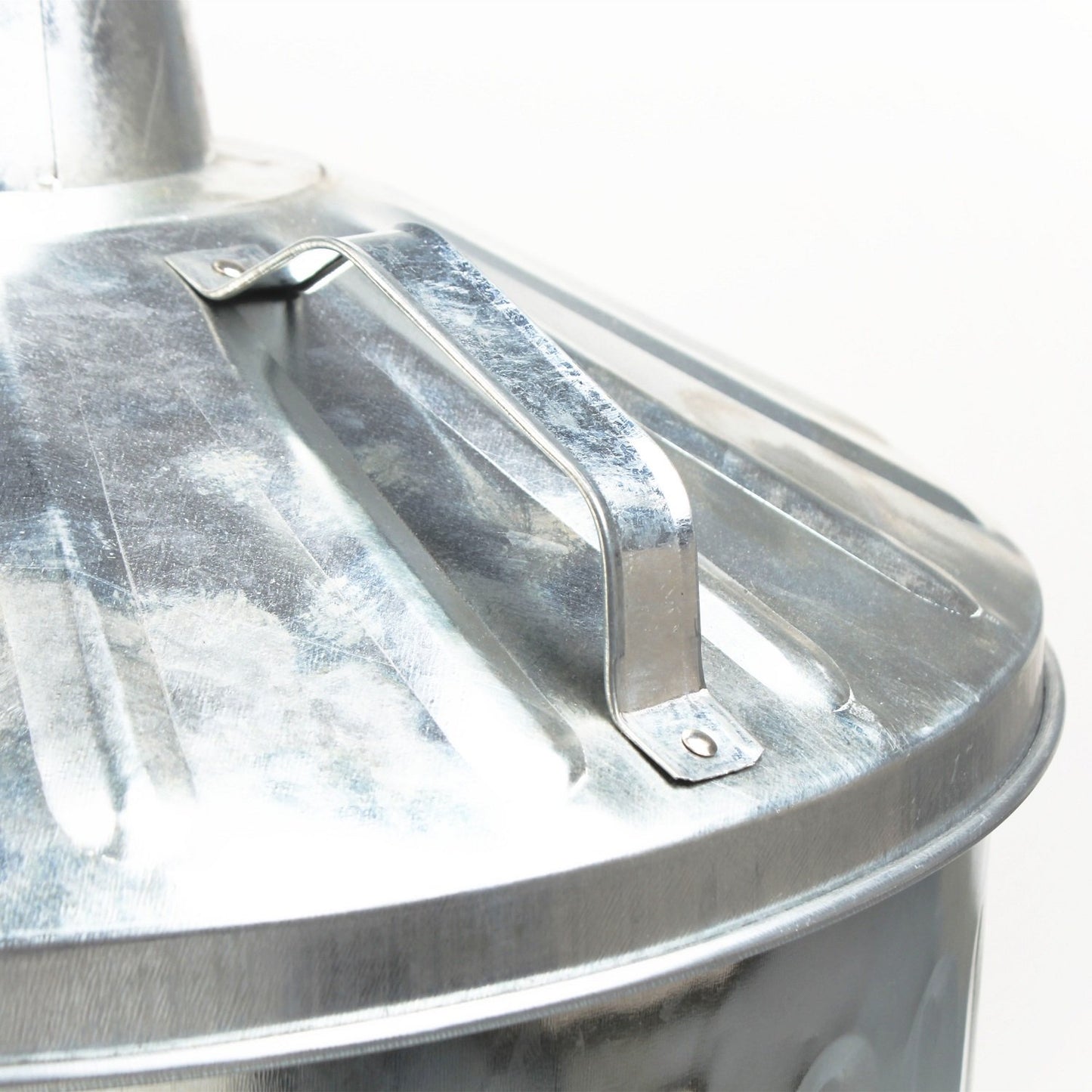 CrazyGadget® Small Medium Large Extra Large Galvanised Metal Incinerator Fire Burning Bin with Special Locking Lid (18 Litre)