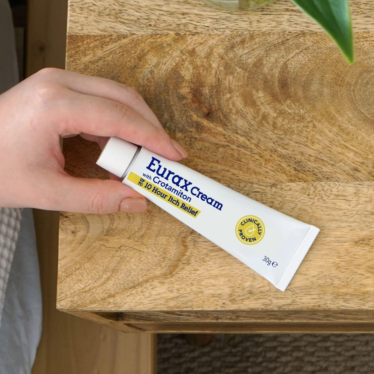 Eurax Itch Relief Cream with Crotamiton, for Itchy & Irritated Skin, 30g