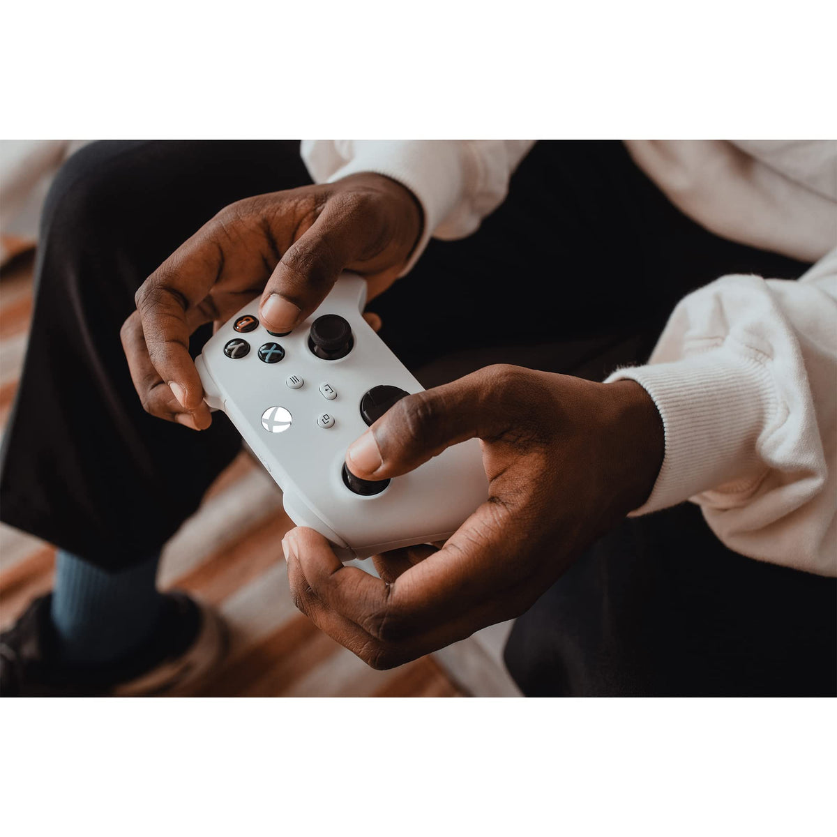 Xbox Wireless Controller – Carbon Black Series X|S, One, and Windows Devices
