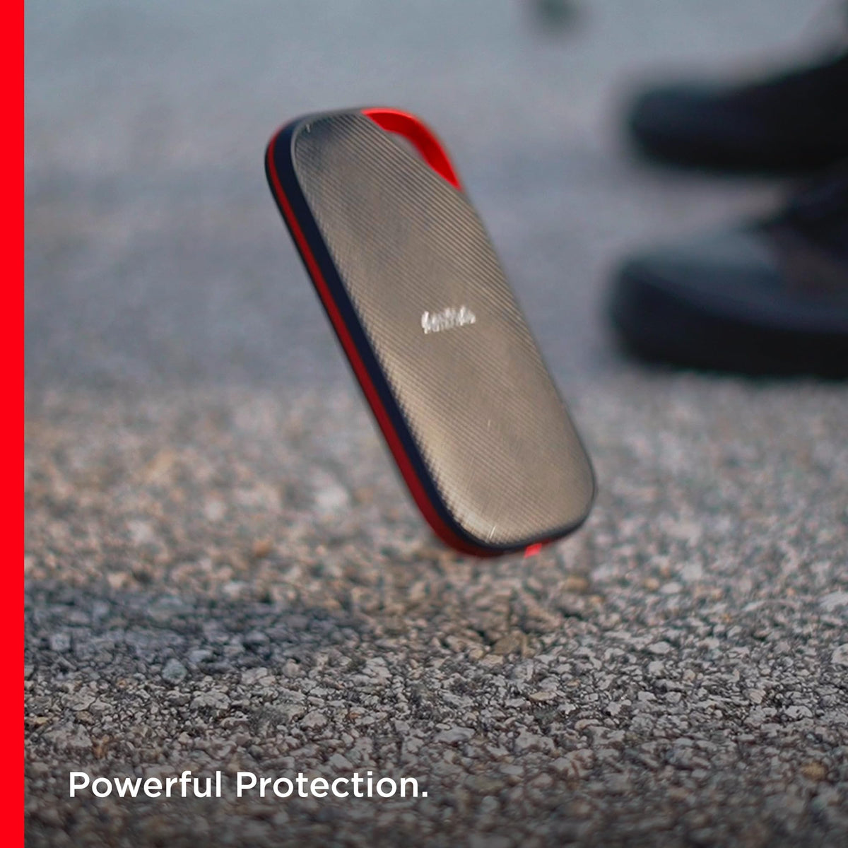 SanDisk Extreme Portable SSD 1TB - Up to 1050MB/s Read Speeds (Older Model)
