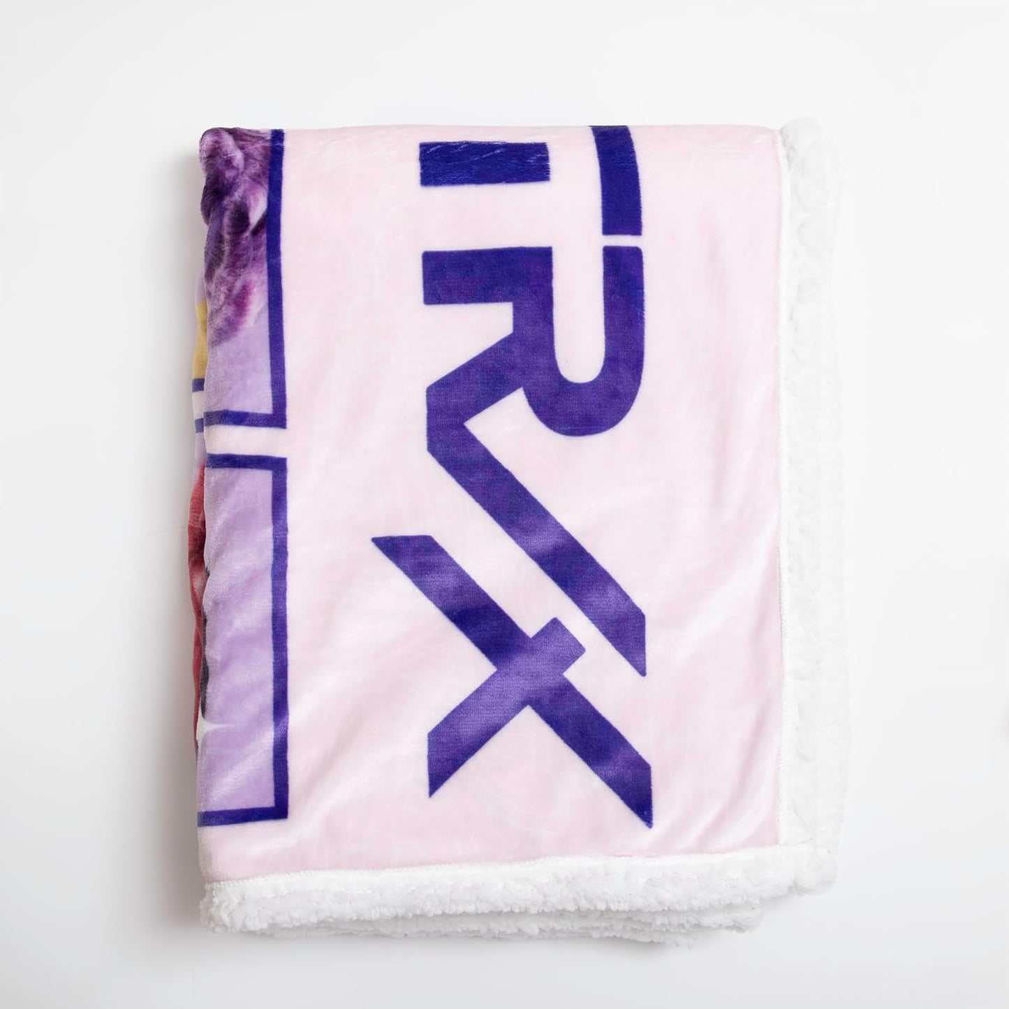 K Pop Demon Hunters Officially Licenced Fleece Blanket | Super Soft Warm Fleece With Sherpa Back | Pink Ready Design | Perfect For Home, Sleepovers & Camping | 120 x 150 cm