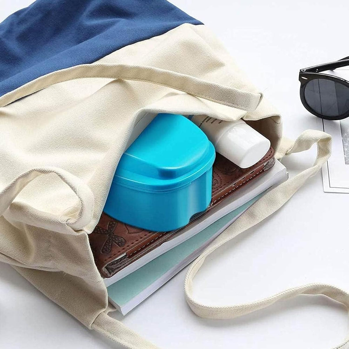 chenqi Retainer Cup Holder Mouthguard Cleaning Case with Strainer Basket, Denture Bath Box Storage Cup Holder for Travel Cleaning