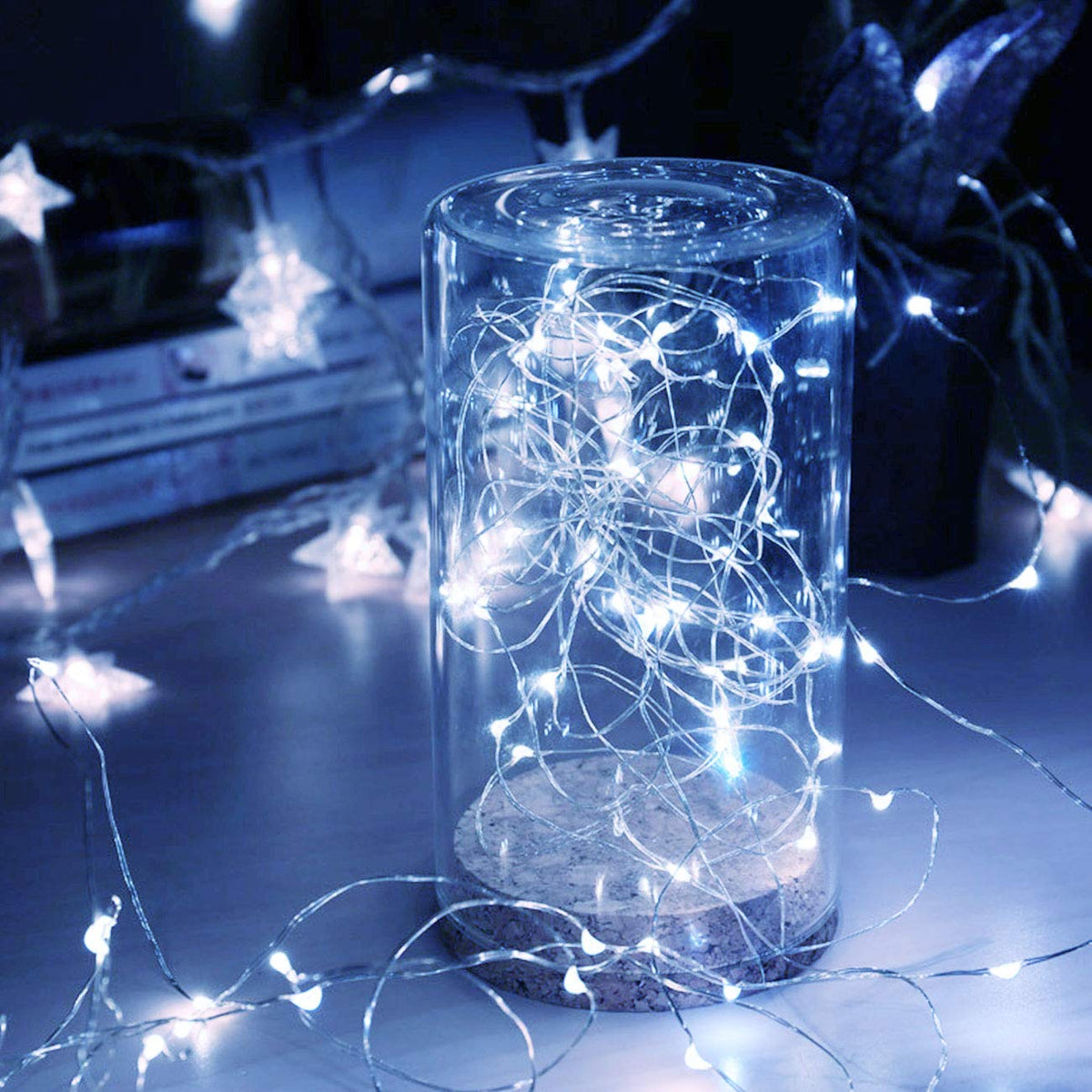 Kolpop 50LED Photo Clip String Lights, 5M Photo Peg Fairy Lights Indoor with 30 Clips Battery Powered Cooper Wire Hanging String Photo Display for Bedroom Birthday Wedding Party Christmas Decorations