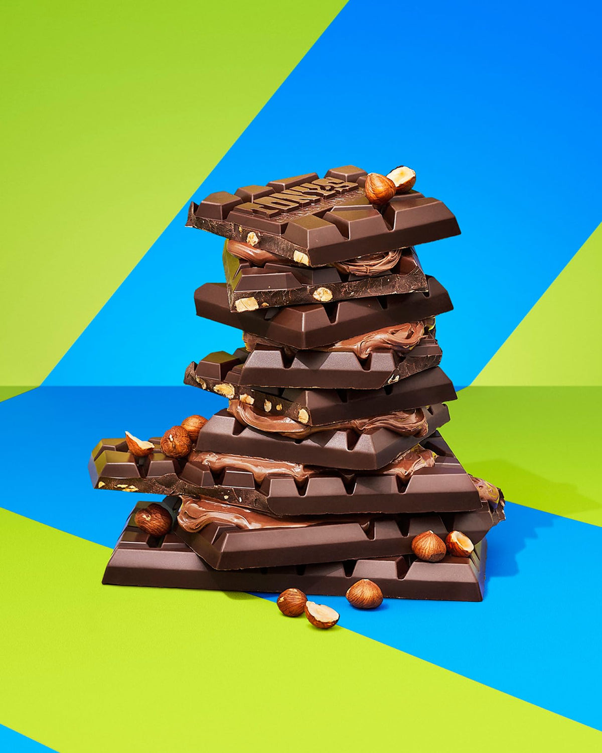 Tony's Chocolonely Milk Chocolate Bar - 180g Belgian Fairtrade Chocolate, Gift, 32% Cocoa, Vegetarian
