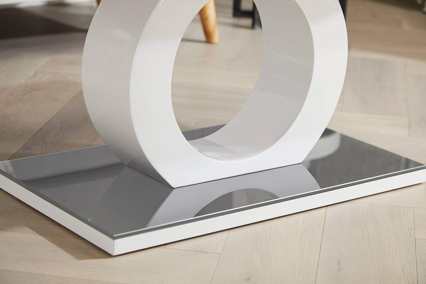 Furniturebox UK Giovani Black & White Glass Coffee Table - Modern & Elegant Gloss Coffee Table With Central Halo - Suitable for Living Room (Black & White)