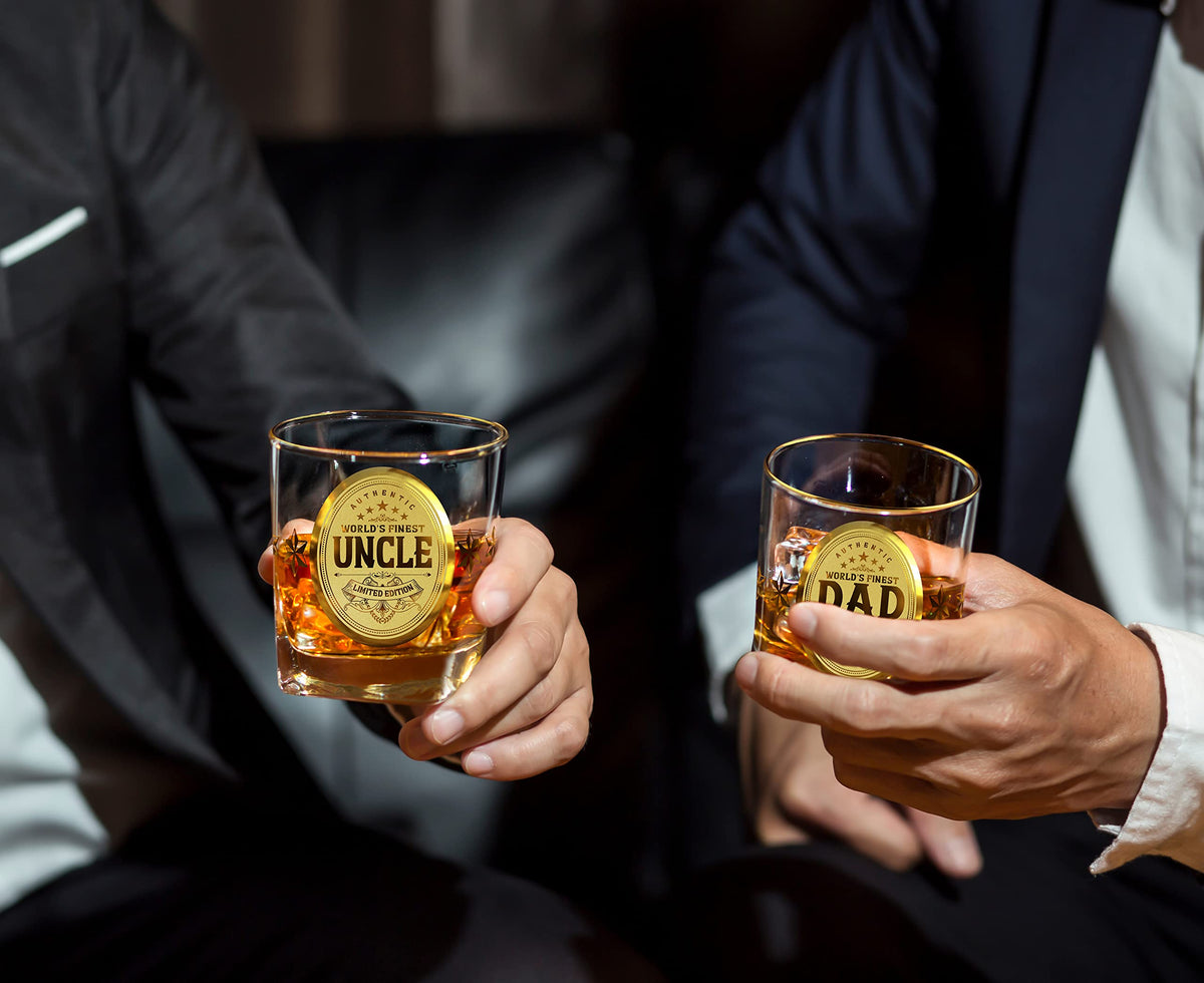 CROWNLY CRYSTAL® Personalised Whiskey Glass for Dad – Gold Birthday Gift from Daughter or Son – Best Dad Ever