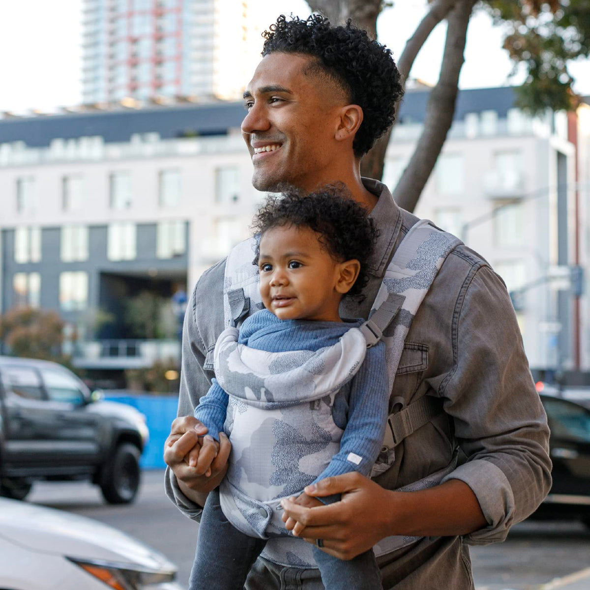 Infantino Flip Advanced 4-in-1 Baby Carrier - Ergonomic, Convertible, Face-in and Face-Out Front and Back Baby Carrier for Newborn to Toddler 3,6-14,5kg, Grey