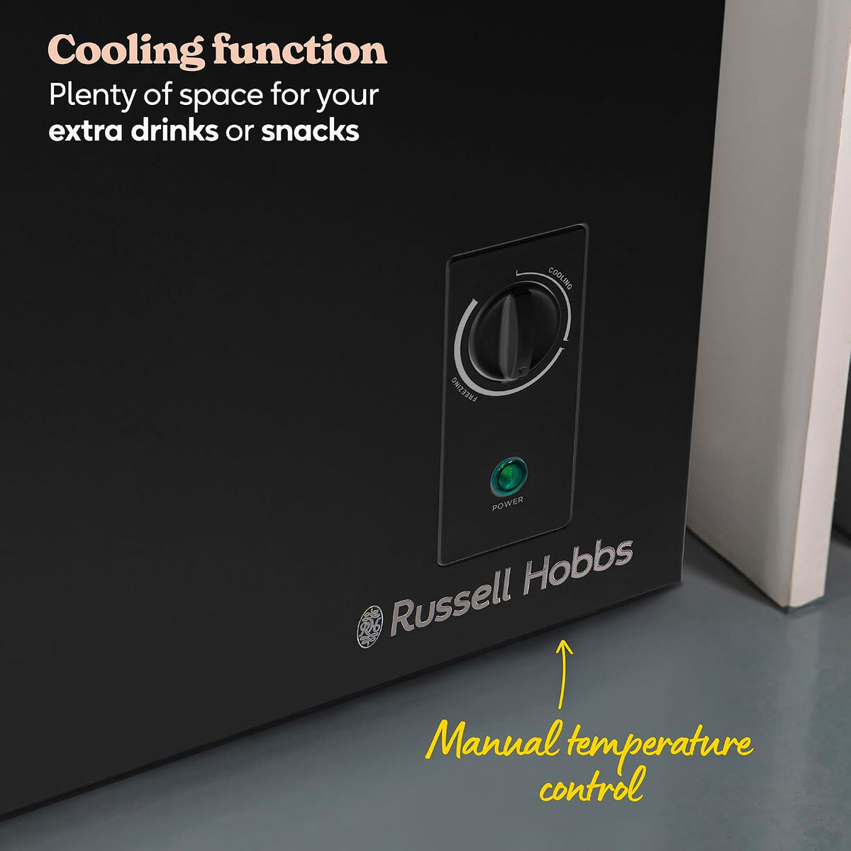 Russell Hobbs White Chest Freezer 143L Freestanding, Adjustable Thermostat, Chill or Freeze Function, 4 Star Freezer Rating & Suitable for Outbuildings & Garages RH142CF0E1W