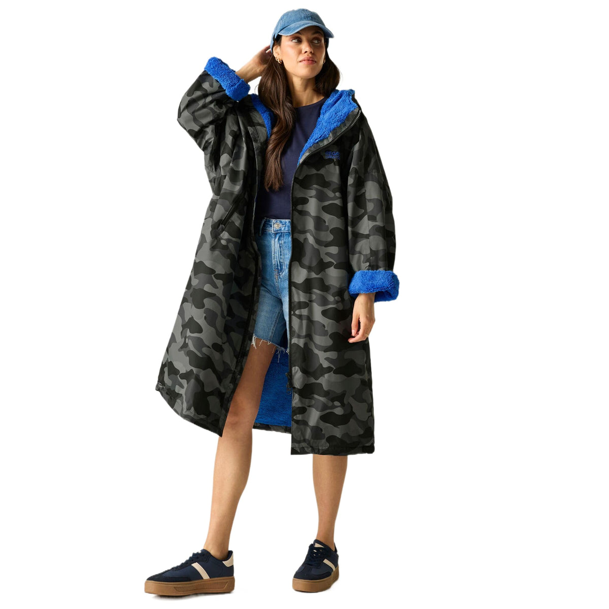 Regatta Adult Waterproof Changing Robe