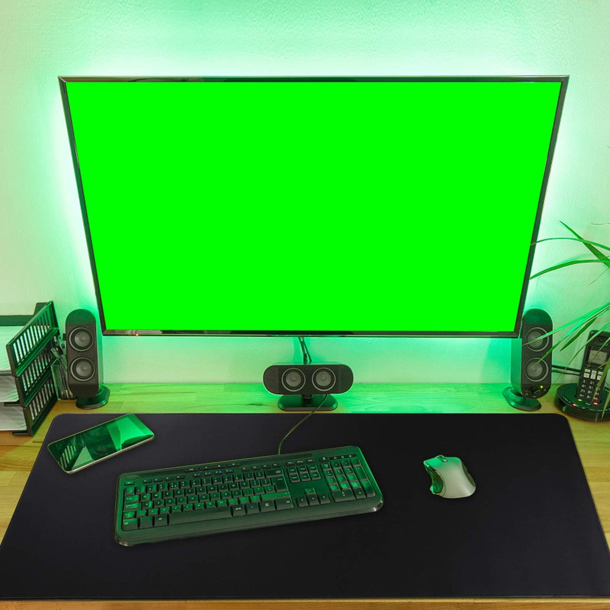 Gaming Mouse Mat/Large Mouse Pad 900 x 400 x 3mm / XXL mouse pad/large size | improved precision and speed | rubber base for stable grip on smooth surfaces | non-slip (90x40 Black)